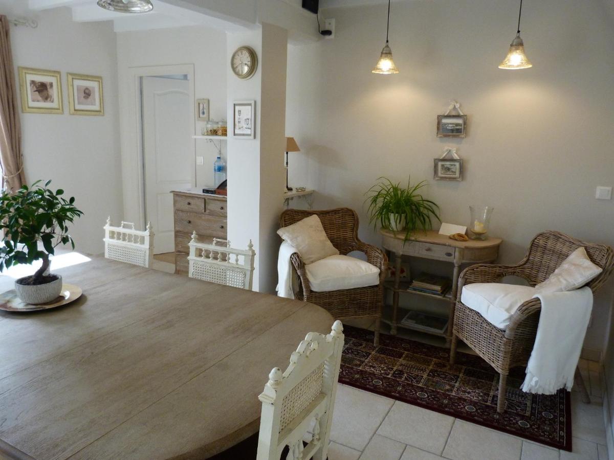 Le Repos Coquelicot Bed & Breakfast Montillot Exterior photo