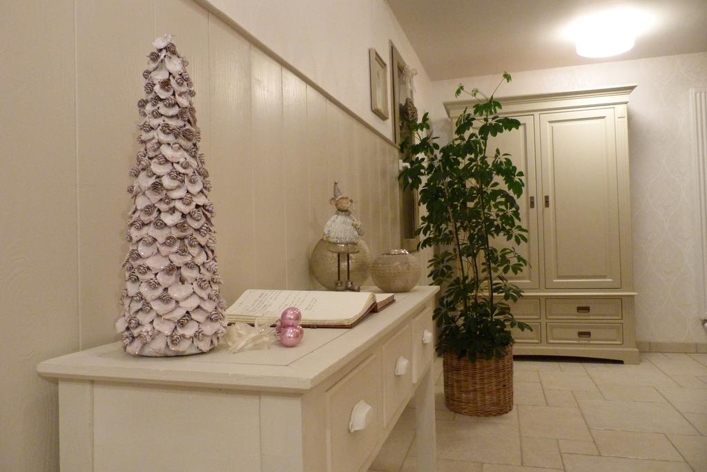 Le Repos Coquelicot Bed & Breakfast Montillot Exterior photo