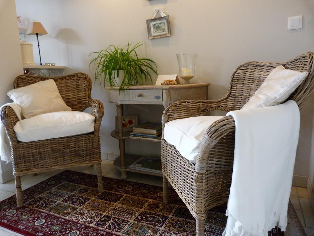 Le Repos Coquelicot Bed & Breakfast Montillot Exterior photo